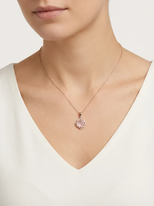 Gold pendant