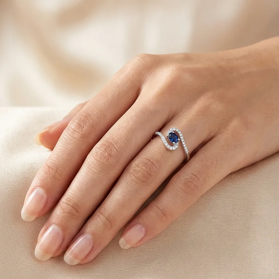 Auksinis žiedas su safyru 0,33 ct