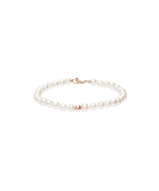 Gold bracelet with pearls